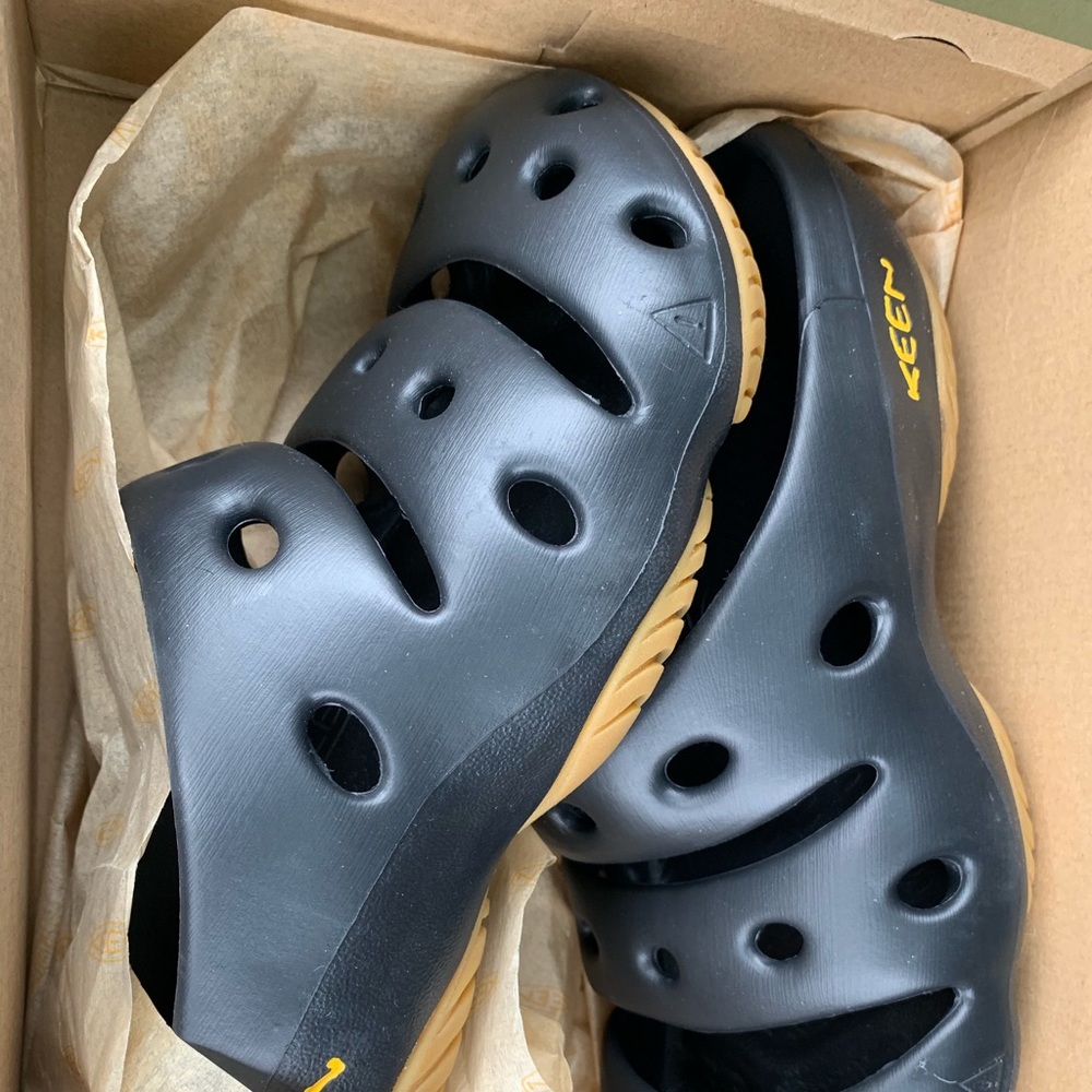 Keen Men’s Sandals 13 Black Yogui New